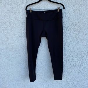 90 Degree by Reflex Black Capri Leggings